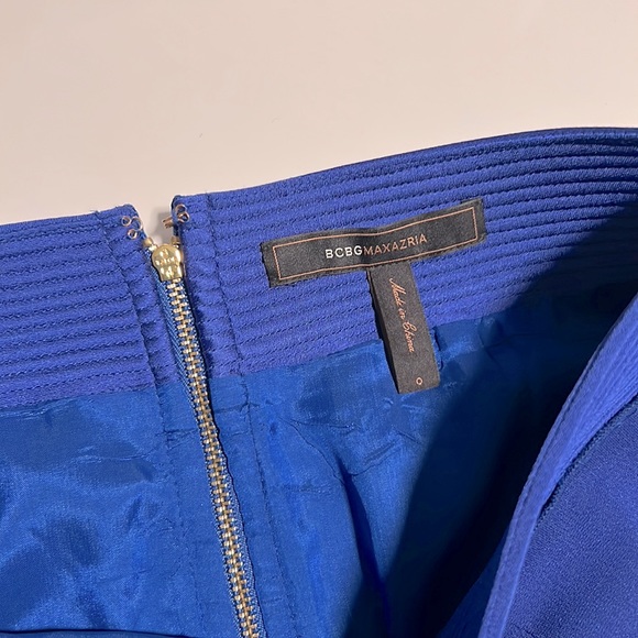 BCBG Maxazaria Blue Mini Skirt - Picture 3 of 6